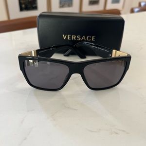 Versace sunglasses (Unisex)